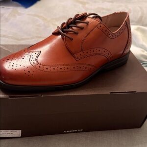 Florsheim Men's Tan Leather Brogue Oxfords